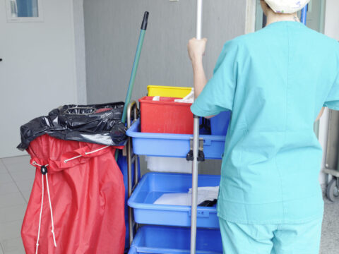 Agent de service en secteur de santé